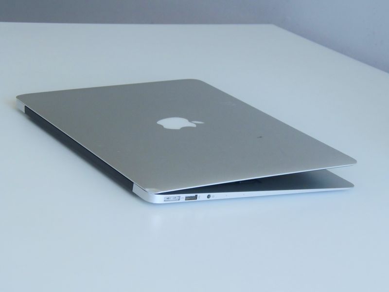 MacBook Air 13” 8/256 Gb M2 2015 б/в MBP001 фото