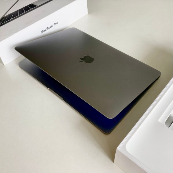 MacBook Pro 13” 8/256 Gb M2 Retina XDR 2018 б/в MBP015 фото